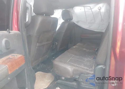 2015 Ford F-250 Lariat z USA, uszkodzony, nr VIN 1FT7W2BT3FEB03117